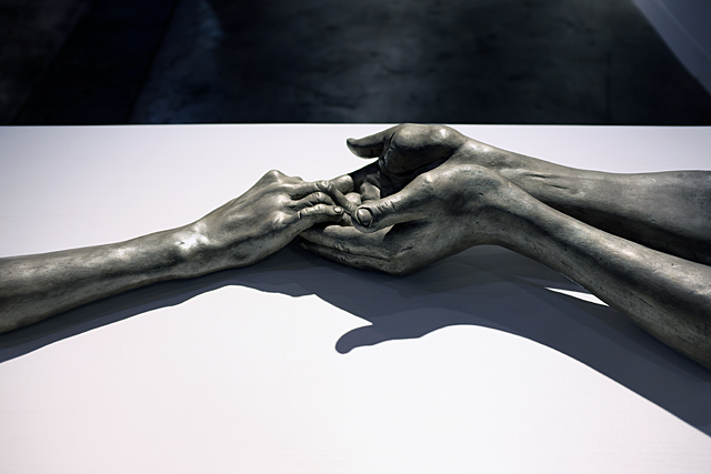 Louise Bourgeois:The Welcoming Hands